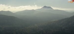 Lire la suite à propos de l’article S7 Les volcans : L’esprit sorcier ! (Les volcans d’Auvergne)